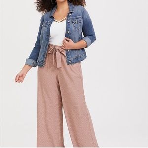 Wide leg pants